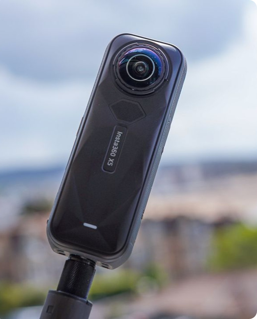 Insta360 X5